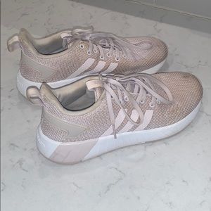Woman’s Adidas cloudfoam Questar BYD sneakers